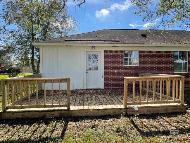 Building Photo - 62 Northgate Cir