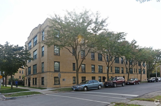 Building Photo - 6800 S Dorchester Ave