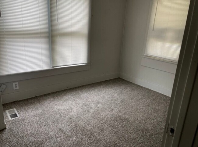 Foto del edificio - Spacious 3 Bedroom in South Wichita