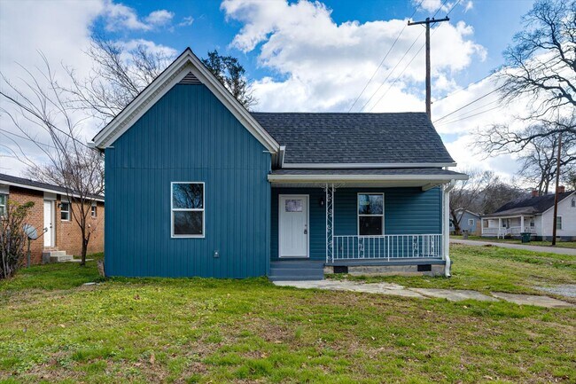 Building Photo - 2800 Curtis St