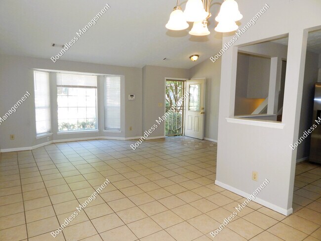 Foto del edificio - 4206 Ridgetop Dr