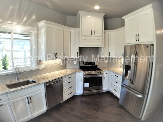Building Photo - 925 Callaway Dr