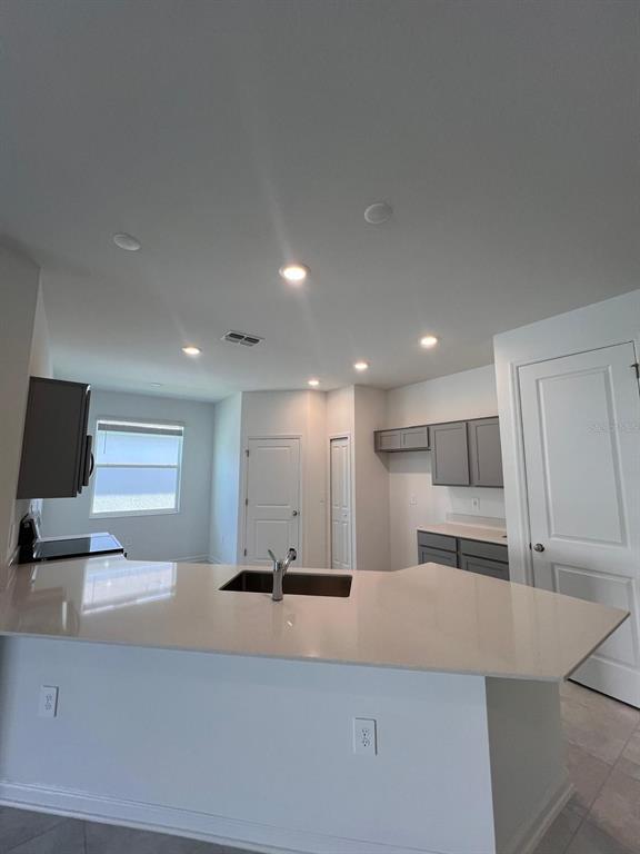 Foto del edificio - 321 Kayden Cv