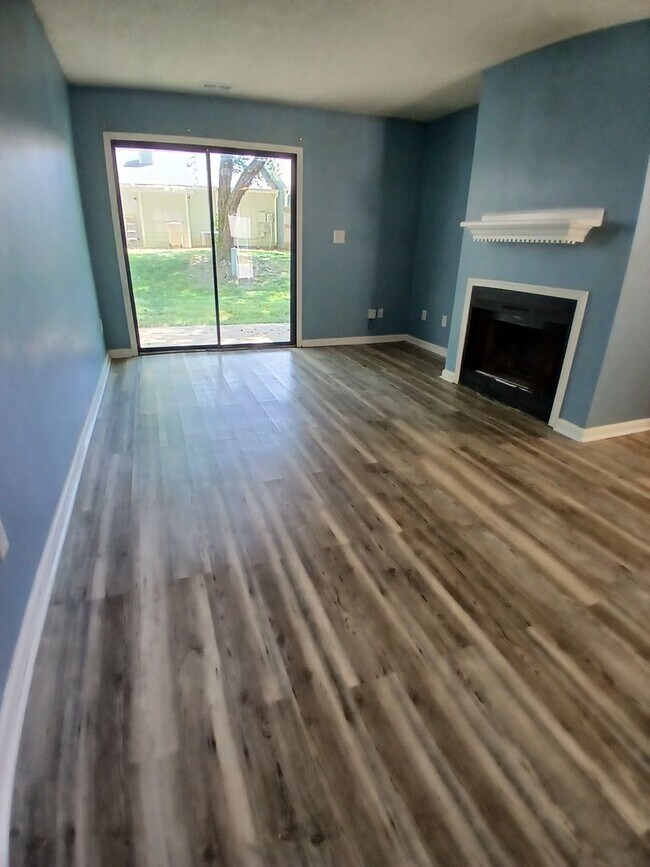 Foto del edificio - Clean 2BR/2BA Townhome in Garner Near White Oak & I-40