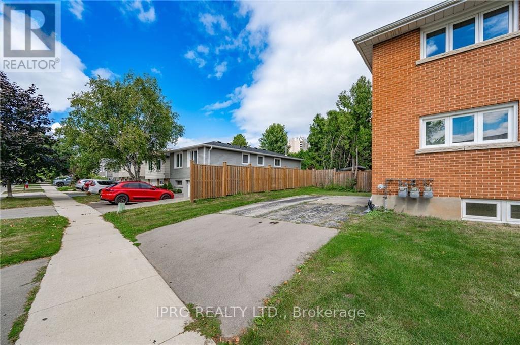 Photo principale - 1385-2-U1385 Olga Dr