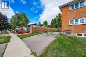 Building Photo - 1385-2-U1385 Olga Dr