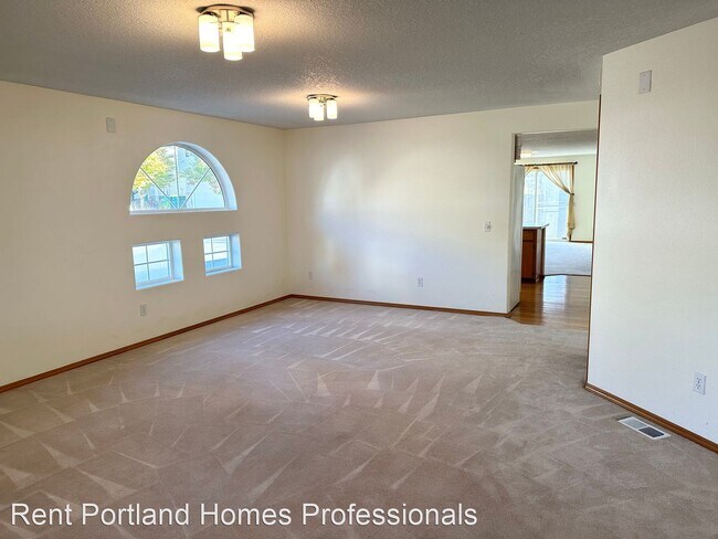 Foto del edificio - 3 br, 2 bath House - 5698 NW 172nd Terrace