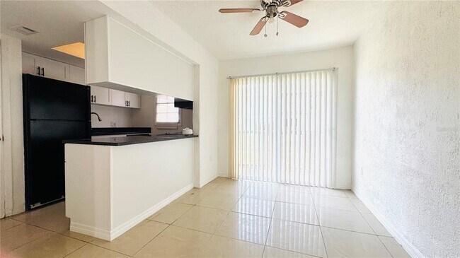 Foto del edificio - 2759 L B McLeod Rd