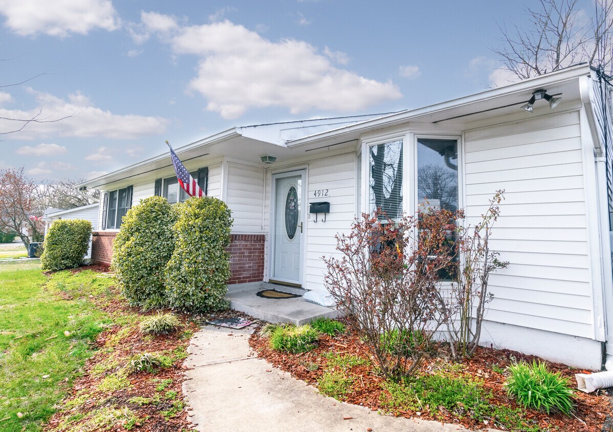 4912 Upland Dr, Alexandria, VA 22310 House Rental in Alexandria, VA