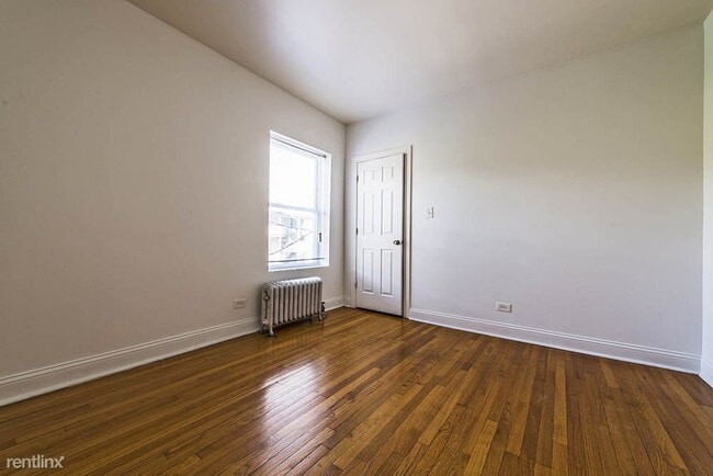 Building Photo - 7926 S Evans Ave