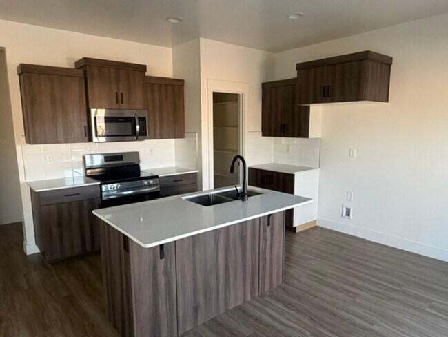 Foto del edificio - Townhome in South Desert
