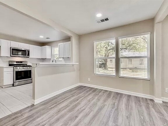 Foto principal - 5237 Garland Ave