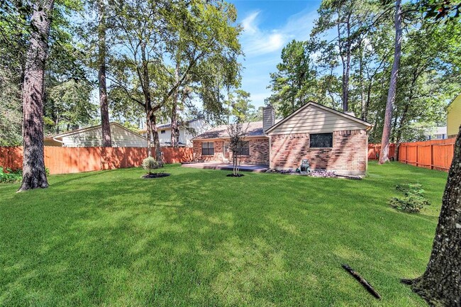 Building Photo - 55 Sylvan Forest Dr