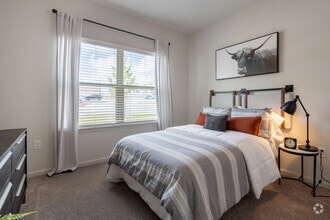 2BR, 2BA - 995SF - High Point Preserve