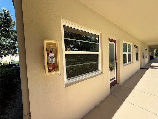Foto del edificio - 3 Vis Gdns Trl