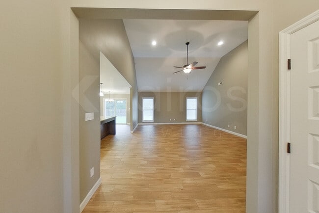 Building Photo - 94 Old Orchard Rd