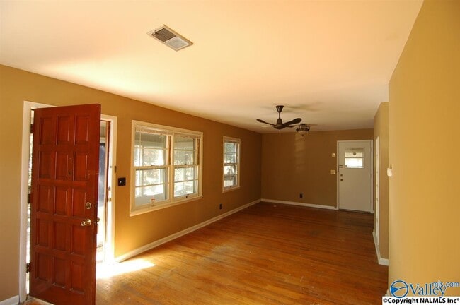 Building Photo - 4110 Broyles Ave SW