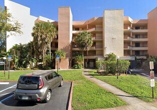 Building Photo - 8740 NW 40th St