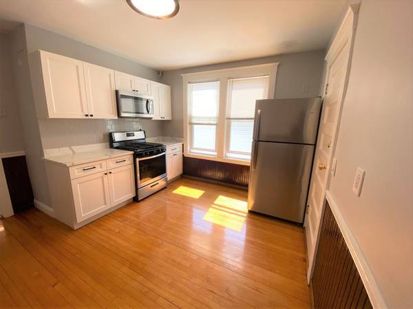 Primary Photo - 4 Quincy St