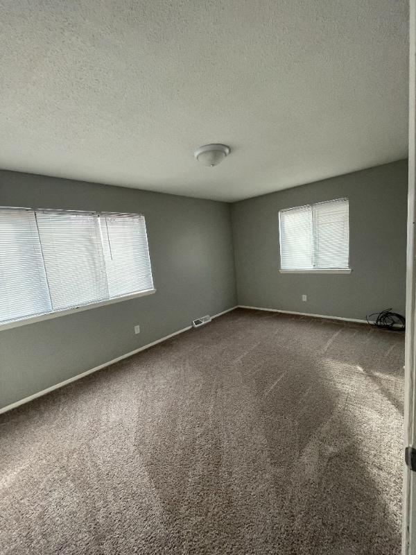 Building Photo - 3213 Schuetzen Ln