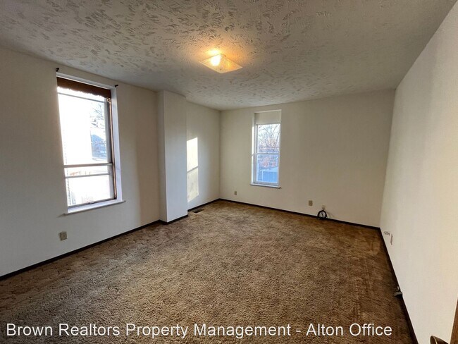 Foto del edificio - 2 br, 1 bath House - 900 e 7th st.
