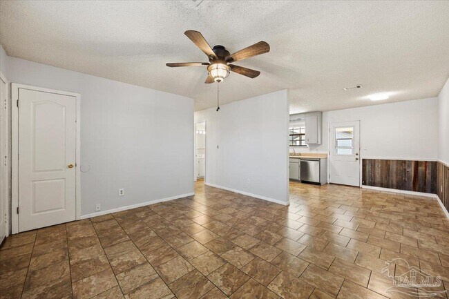 Foto del edificio - 5135 Nekole Dr