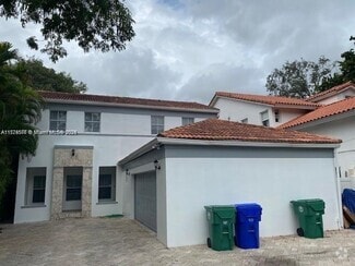 Building Photo - 1725 Tigertail Ave