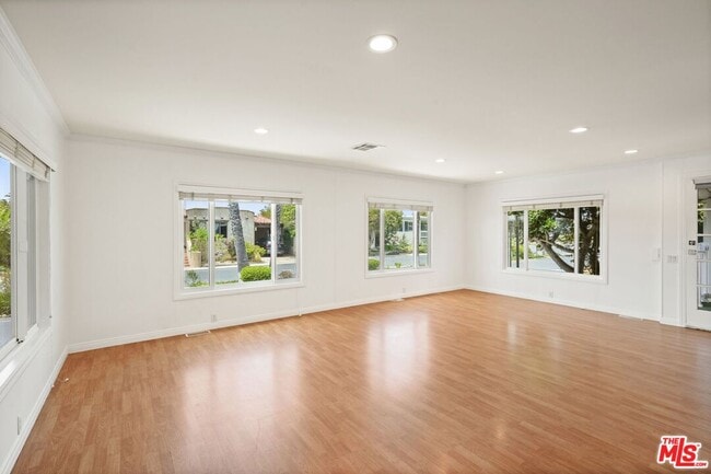 Building Photo - 29500 Heathercliff Rd