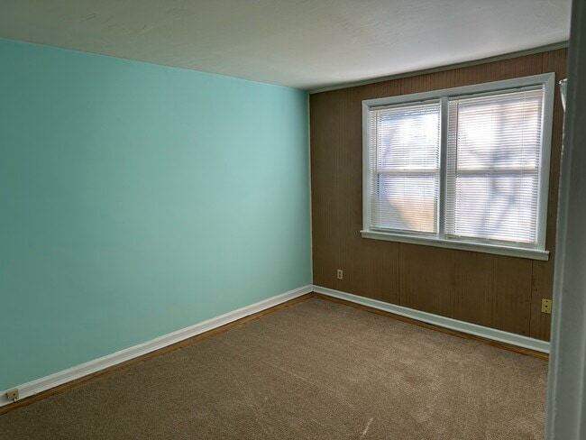 Building Photo - 3 Corbin Ct