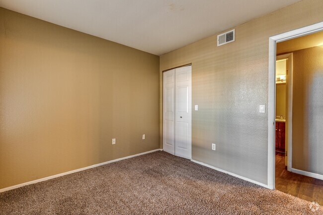 2 BR, 2 BA (Classic) - 961 SF - Solevita Apartment Homes