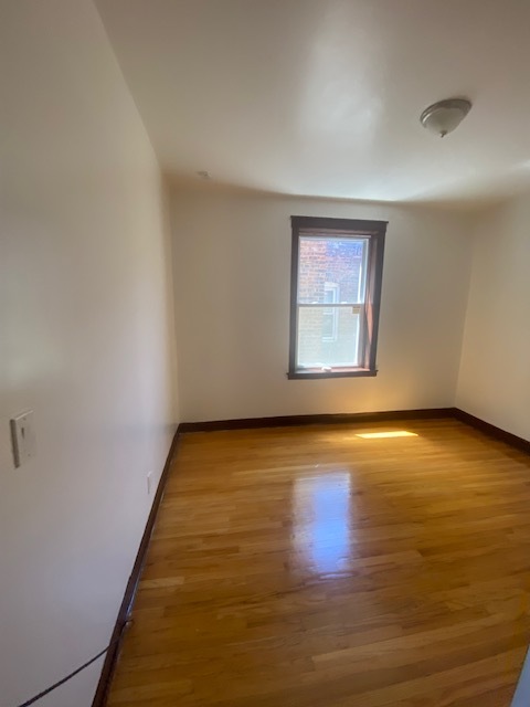 1st Bed - 6840 S Ridgeland Ave