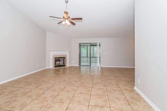 Foto del edificio - 14031 Ridgewick Dr