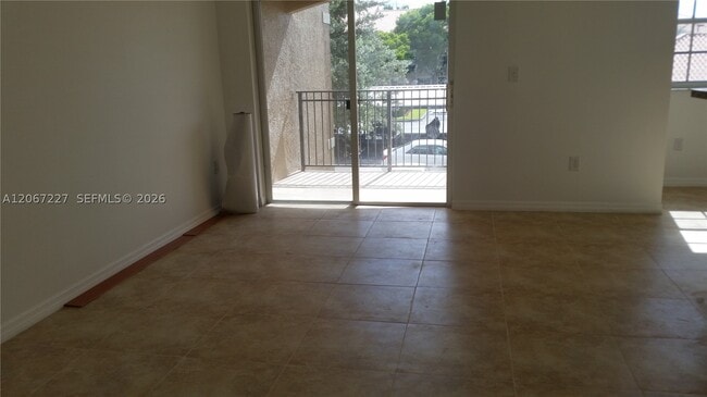 Building Photo - 131 SW 117th Ave