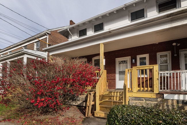 Foto del edificio - 400 East Ave