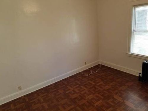 Foto del edificio - 10949 215th St