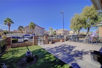 Building Photo - 2120 Waterlily View St