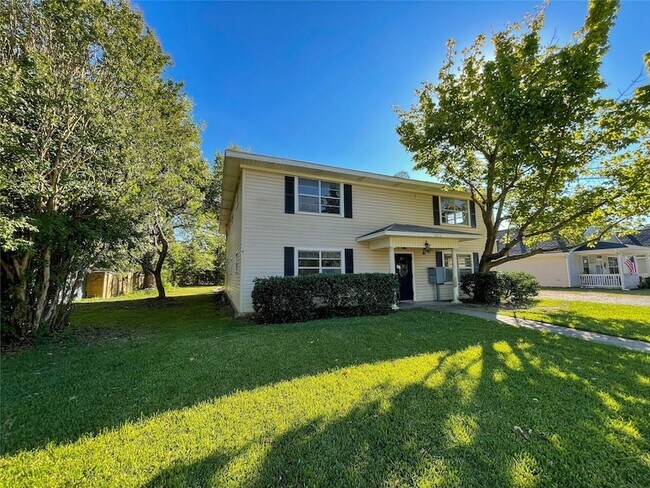 Foto del edificio - 1016 W Gandy St