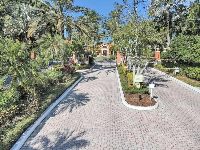 Foto del edificio - 3113 Clint Moore Rd