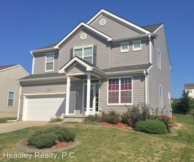 2309 Lakewood Dr, Papillion, NE 68046 House Rental in Papillion, NE