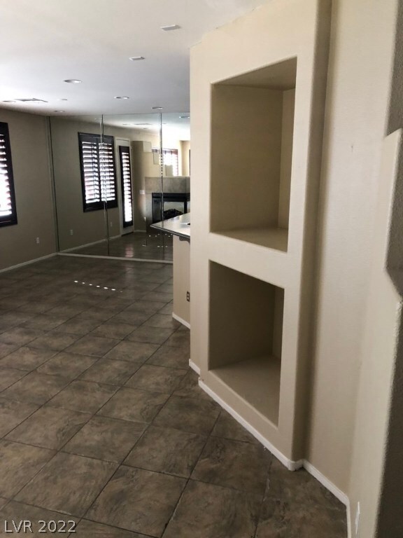 Foto del edificio - 671 Value Ridge Ave