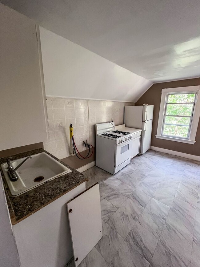 Photo - 253 Orchard St Apartment