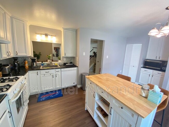 Building Photo - 7574 Blanford Ct