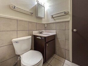 Building Photo - Pecan Grove Apartments