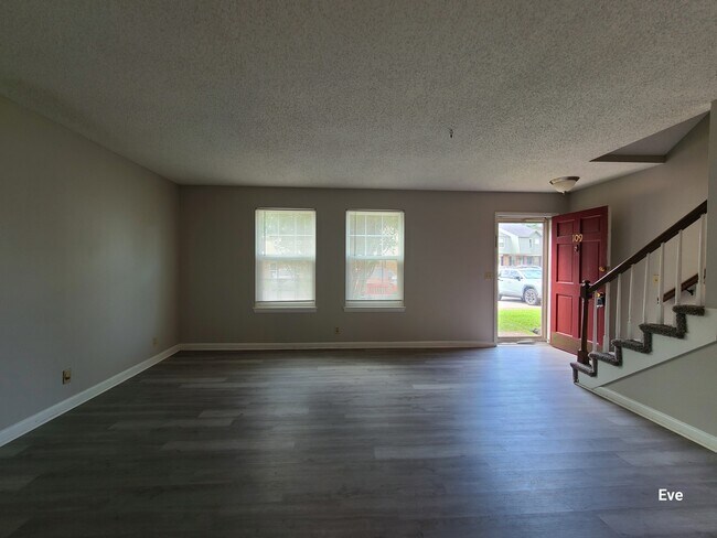Foto del edificio - 5510 Country Dr