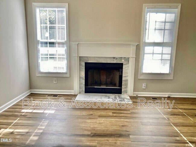 Foto del edificio - 117 Mint Hill Dr