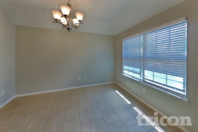 Building Photo - 1216 Honeywood Ln