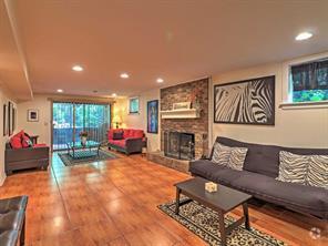 Building Photo - 843 Artwood Rd NE