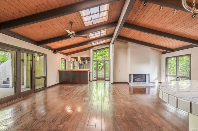 Foto del edificio - 1340 Oak View Ave