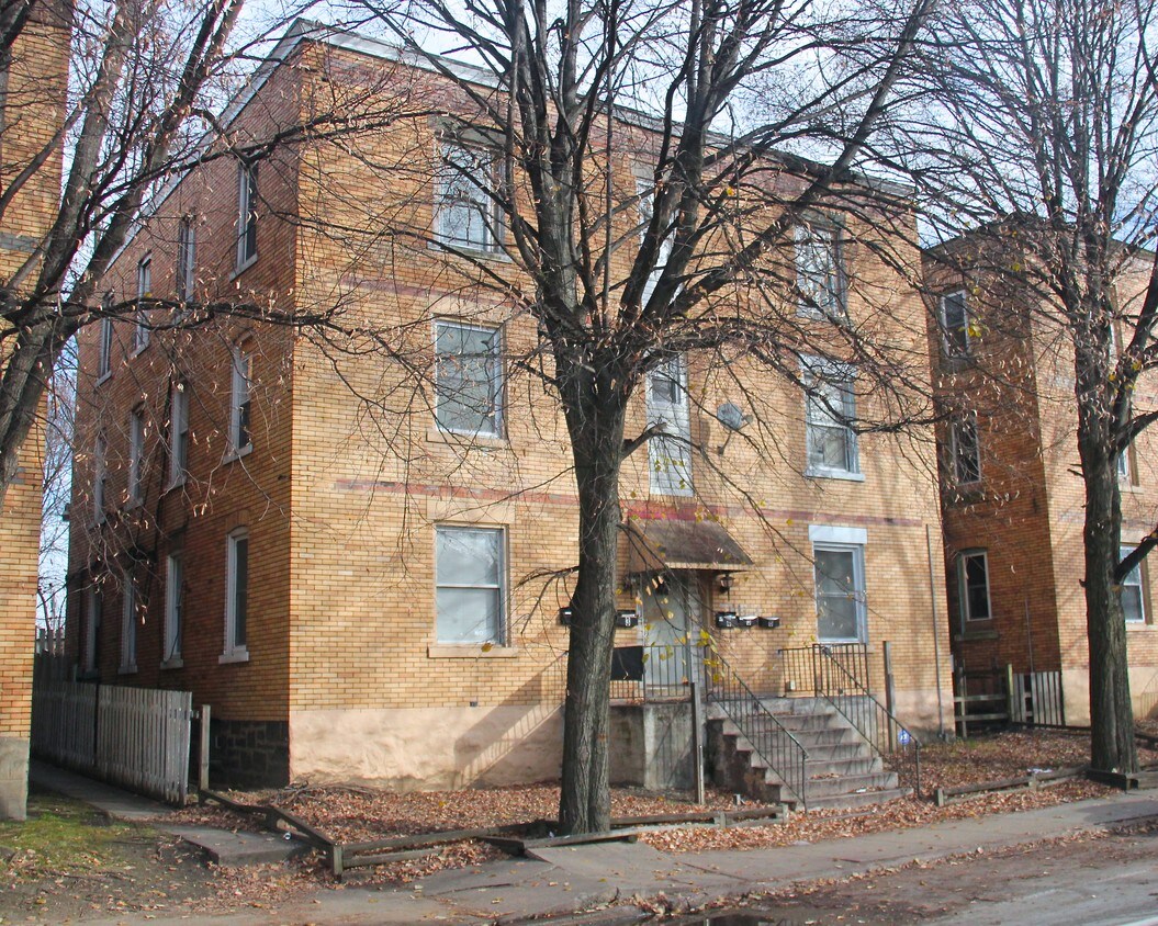 Foto principal - 5821 E Liberty Blvd