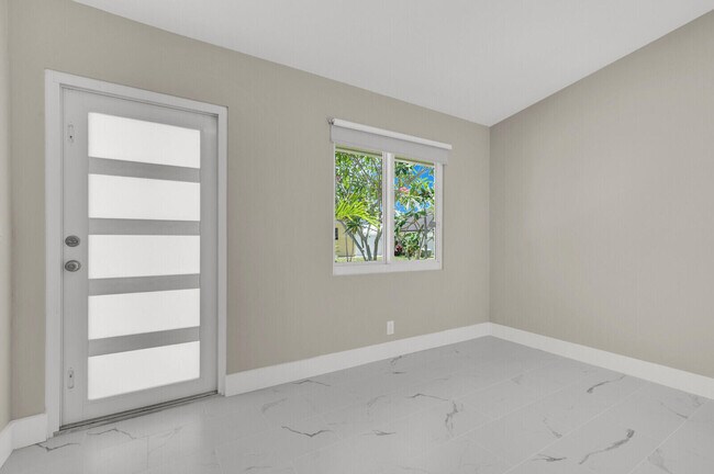 Foto del edificio - 23392 Country Club Dr E